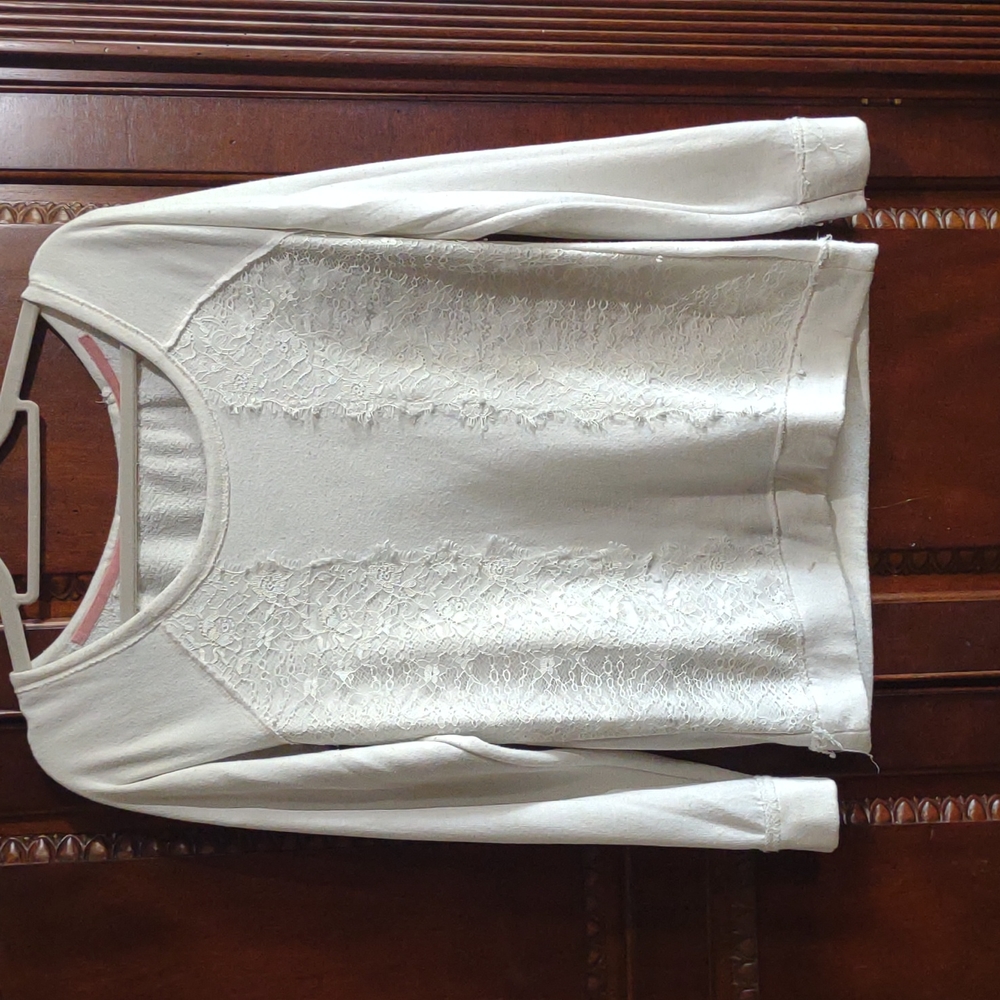 Maurice's long sleeve lace front sweater. Off-white